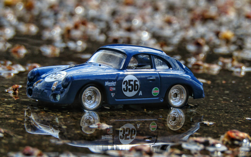 Illustration for article titled I'm late as ever to Rennsport week